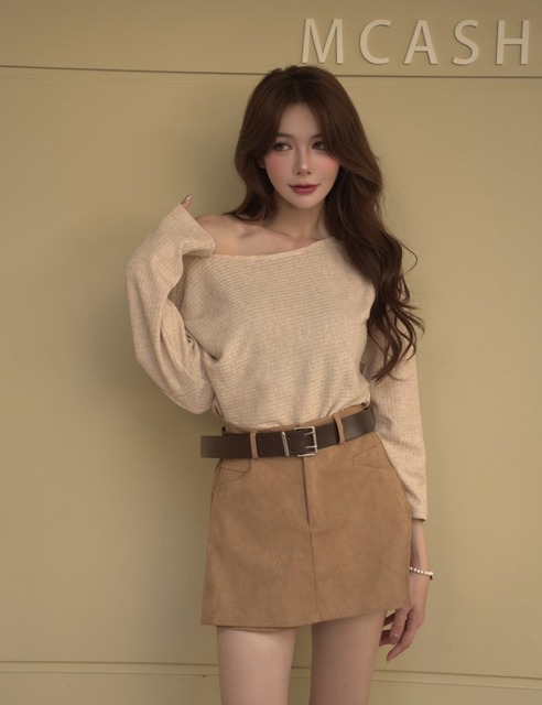 氣質可露單肩側開岔橫紋上衣(3色)