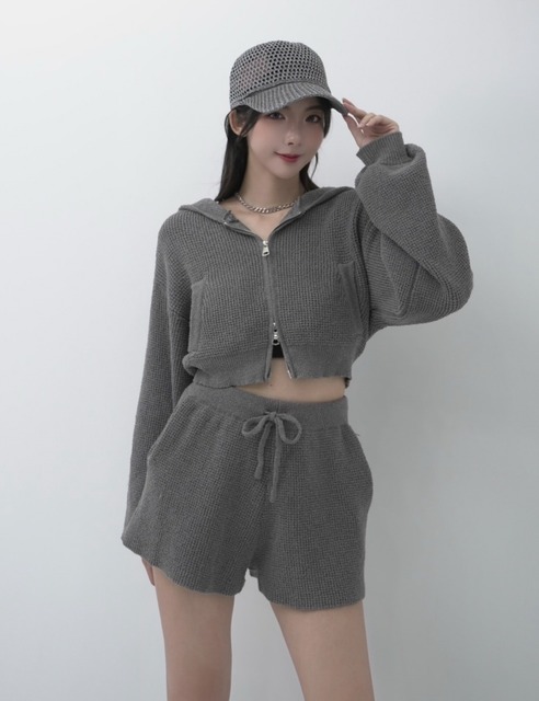 ➤鬆餅格針織防起球拉鍊外套搭配鬆緊短褲（3色）