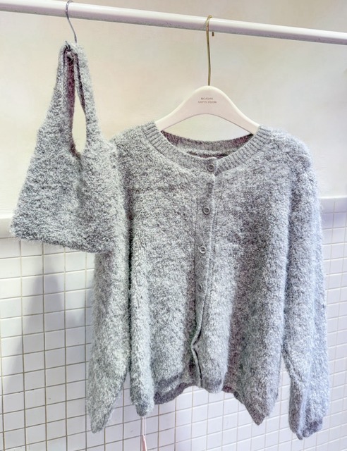 QQ毛排釦毛衣外套附小包包(2色)