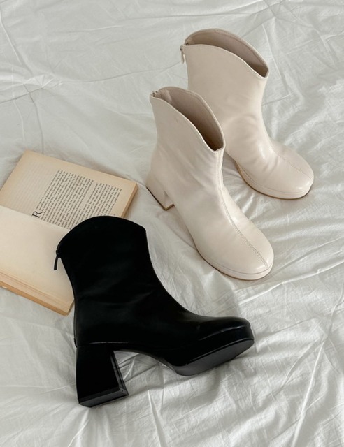 韓版短桶圓頭粗跟短靴