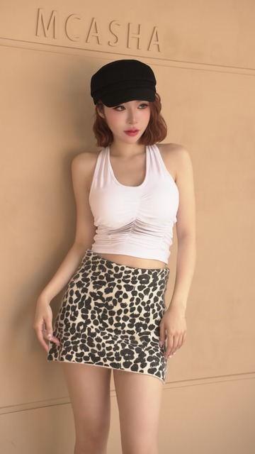 漸層彈立棉胸墊抓皺綁脖背心(3色)