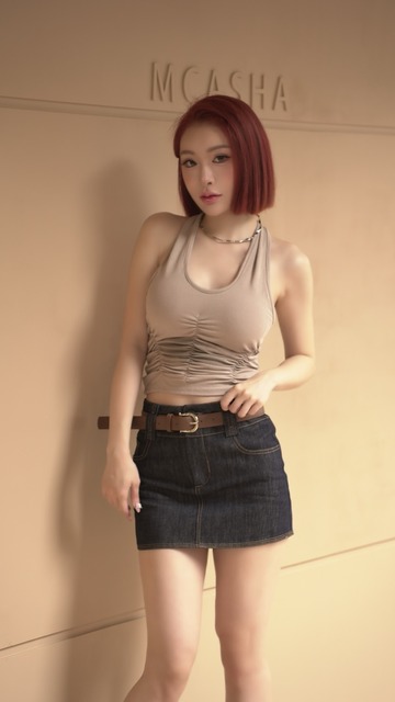 漸層彈立棉胸墊抓皺綁脖背心(3色)