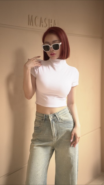 修飾圓肩韓系基礎短版上衣♡有副胸墊(4色)