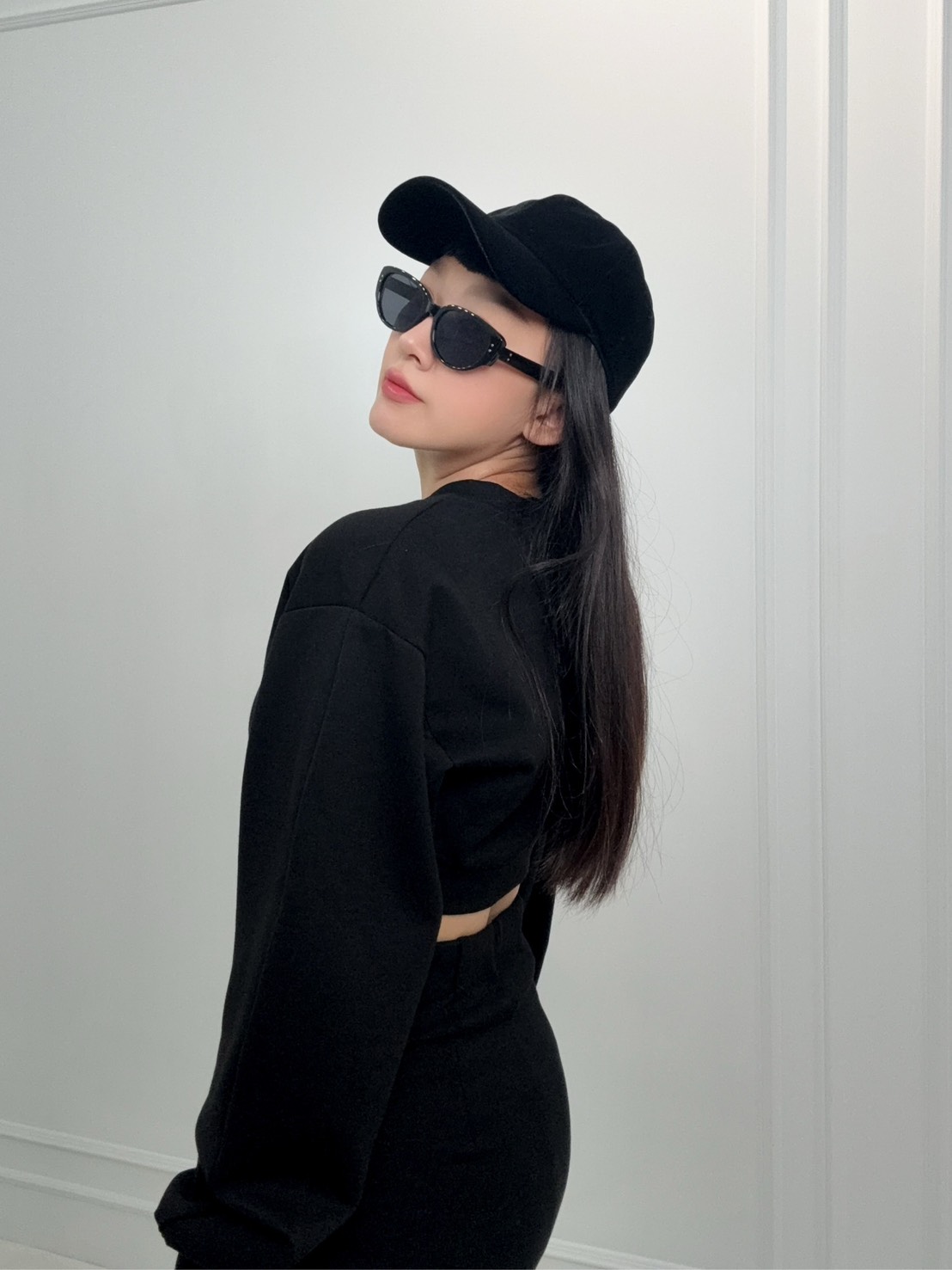 ➤圓領露腰太空棉長袖時髦短洋