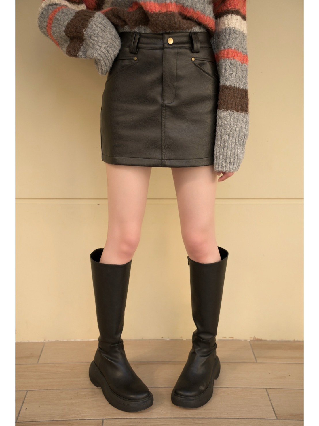 超挺皮面短裙S~L (2色)