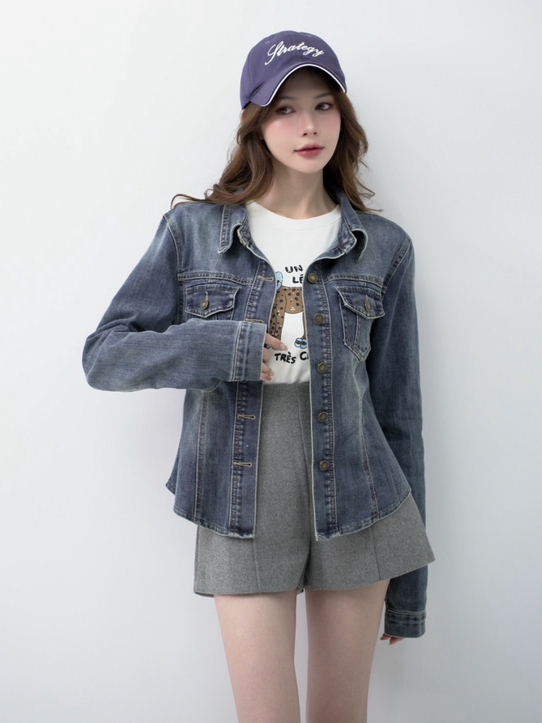 ➤合身牛仔外套搭配時髦寬版皮帶S-M