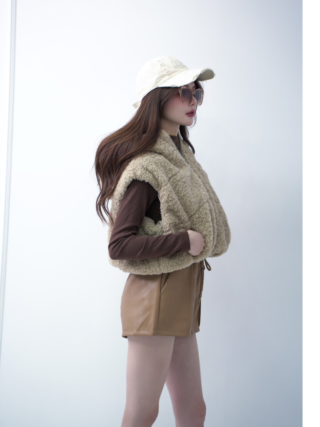 QQ毛兩面穿連帽拉鍊無袖外套(4色)