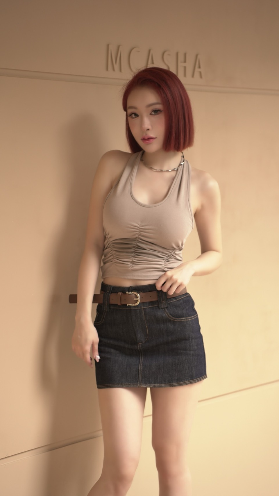 漸層彈立棉胸墊抓皺綁脖背心(3色)