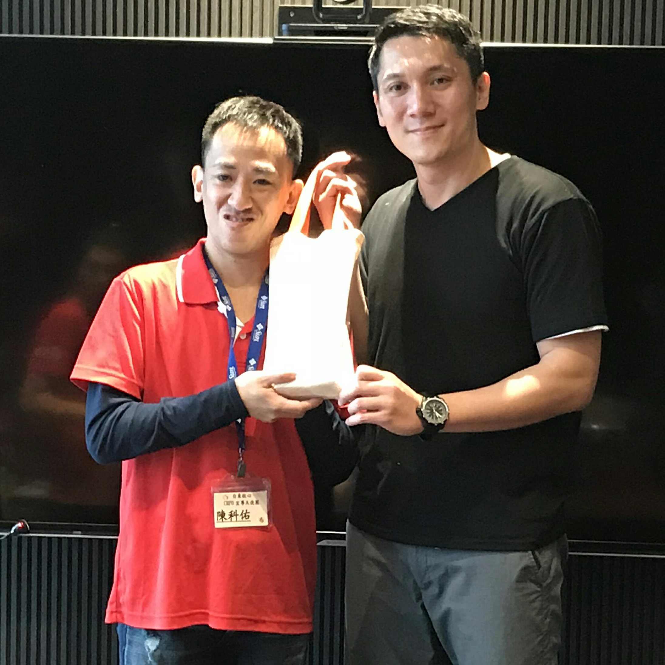 信豐農場紅藜支持台東弱勢團體