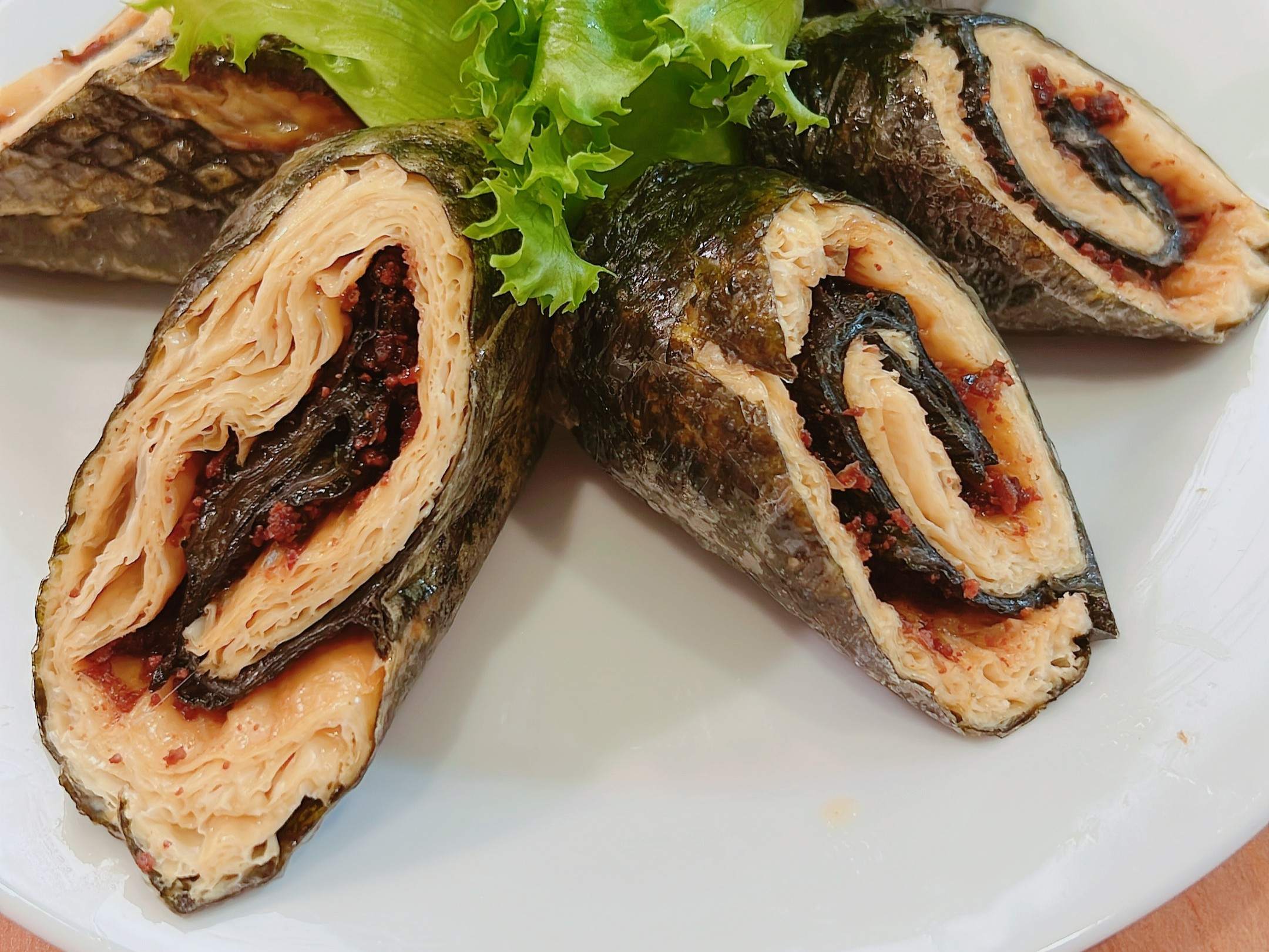 海苔豆皮米紙卷｜外皮酥到咔滋一聲，滿嘴都是金沙爆香💥