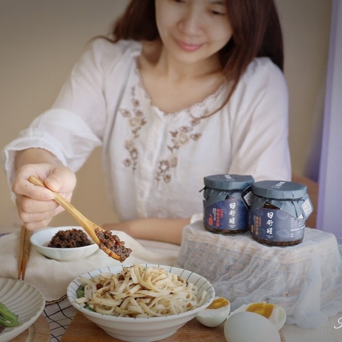 好吃的訣竅就這麼簡單，萬用醬推薦 ▎日舒醒 御廚金沙醬 ▎不用學阿基師也能料理”偷吃步”!