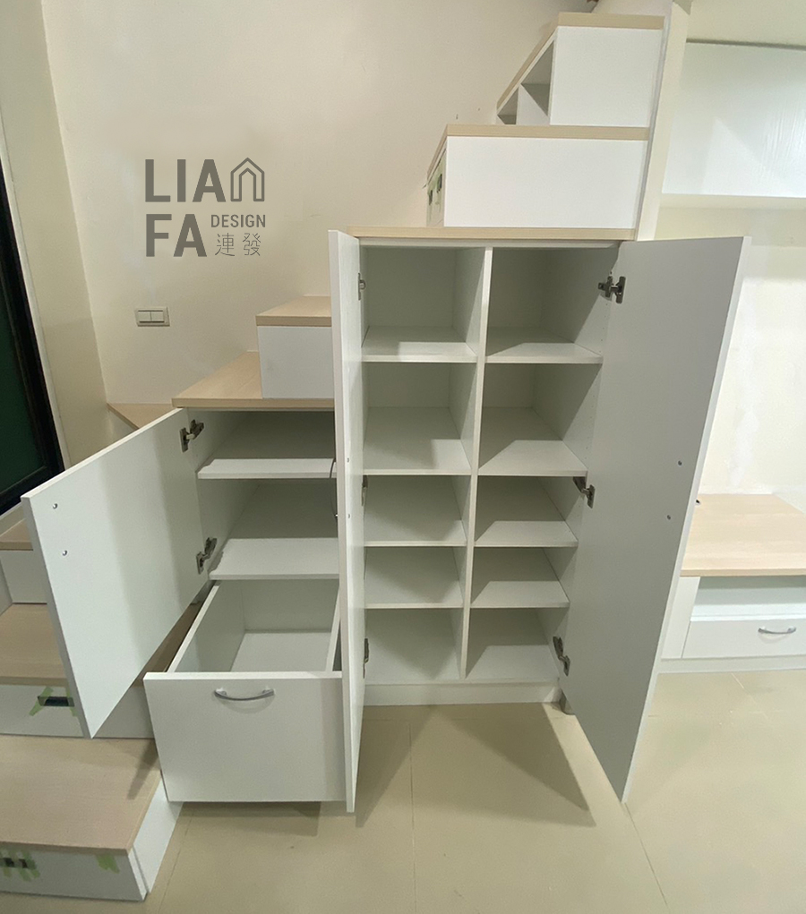 台北潮州街樓梯收納系統家具