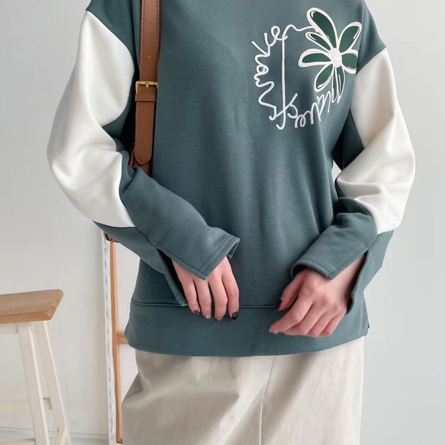 正韓-花朵撞色棉tee