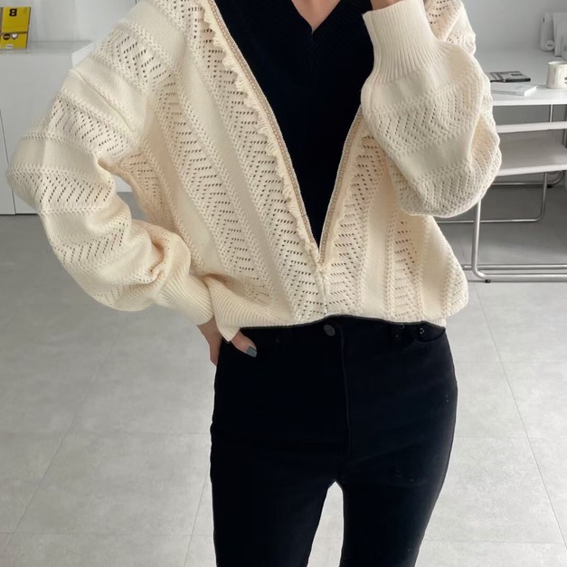 正韓-V領撞色針織衫