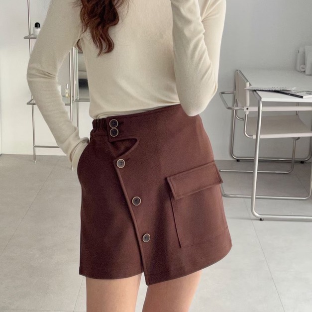 正韓-錯釦大口袋裙褲