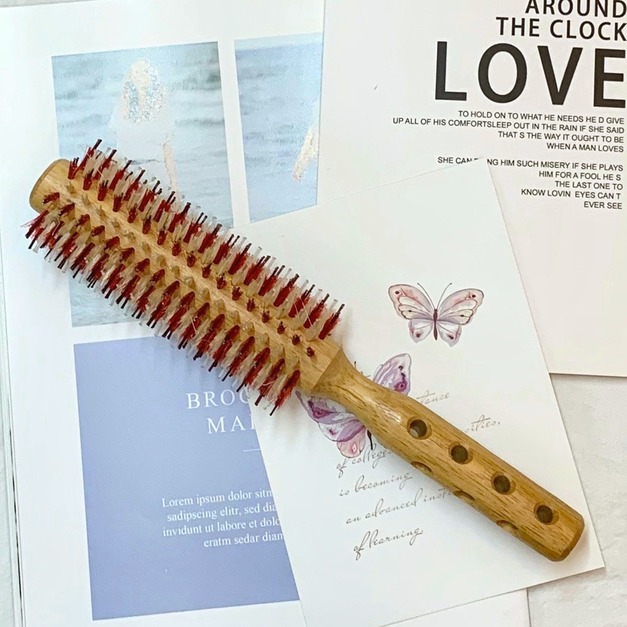 紅白鬃透氣孔霸王圓梳