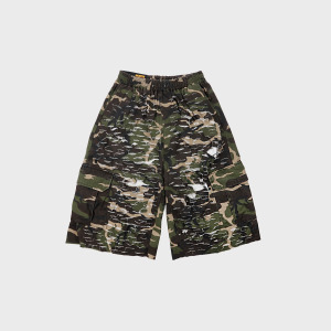 VINTAGE DESTROYED CAMO BAGGY SHORTS