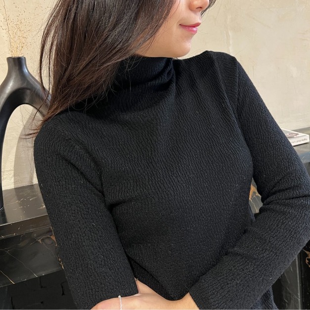 光澤感波浪高領衣 LS27