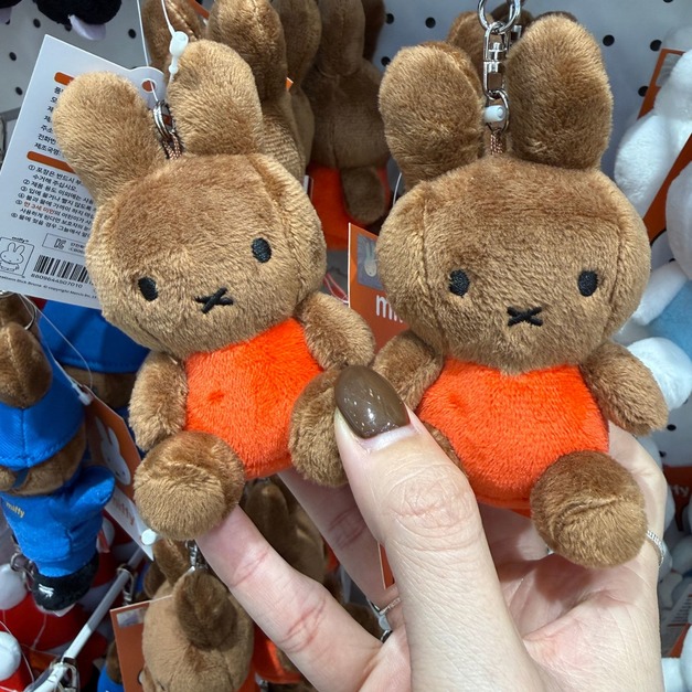 MIFFY的朋友兔兔