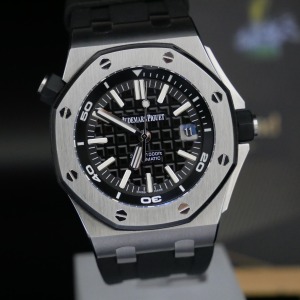 Audemars Pigue 愛彼 皇家橡樹離岸型 15703ST.OO.A002CA.01