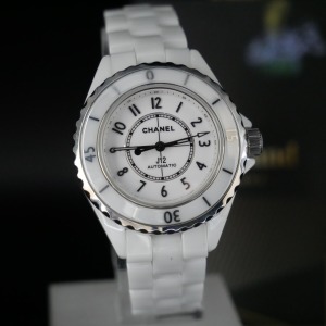香奈兒 CHANEL J12 白陶瓷腕表H5698