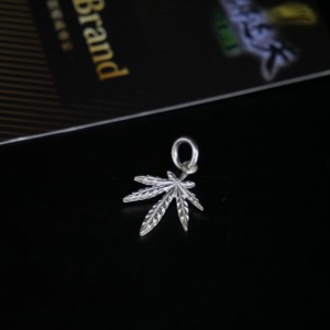 頂級 銀色小麻葉