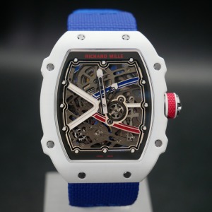 理查德．米勒 RICHARD MILLE RM67-02 經典白框紅藍跑道超輕運動腕錶