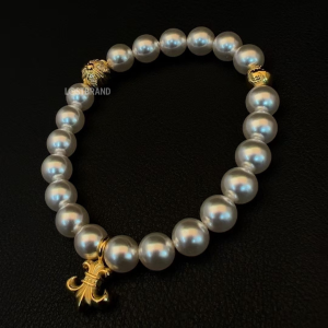 《克羅心－ 金徽聖環》 Golden Crest Bracelet