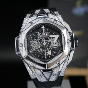 Hublot 宇舶 BIG BANG系列 SANG BLEU II 刺青鈦金密鑲鑽腕錶 418.NX.1107.RX.1604.MXM20