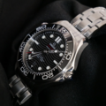 OMEGA 歐米茄 Seamaster 300海馬 黑陶瓷(矽膠、鋼錶帶) 210.30.42.20.01.001 排氦閥門_10