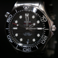 OMEGA 歐米茄 Seamaster 300海馬 黑陶瓷(矽膠、鋼錶帶) 210.30.42.20.01.001 排氦閥門_8