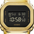 CASIO G-SHOCK 黑金配色 奢華新潮外觀錶款 GM-5600G-9_1