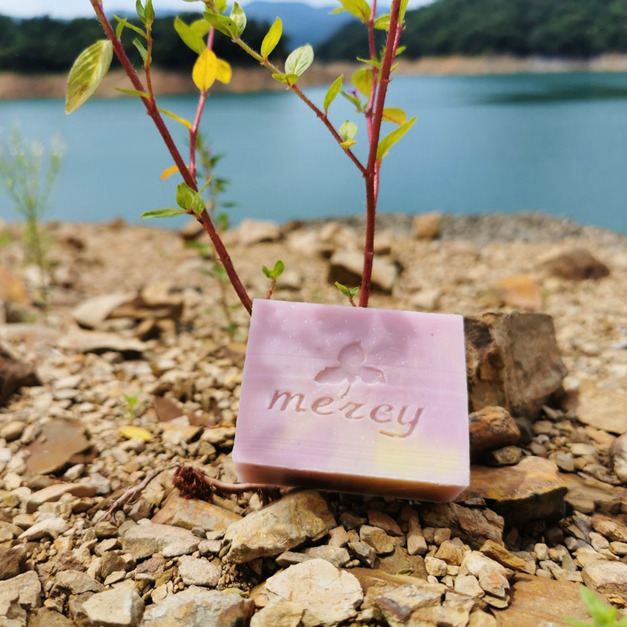 Mercy｜紫隱少女薰衣草精油手工皂