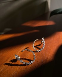 U型幾何水鑽耳環