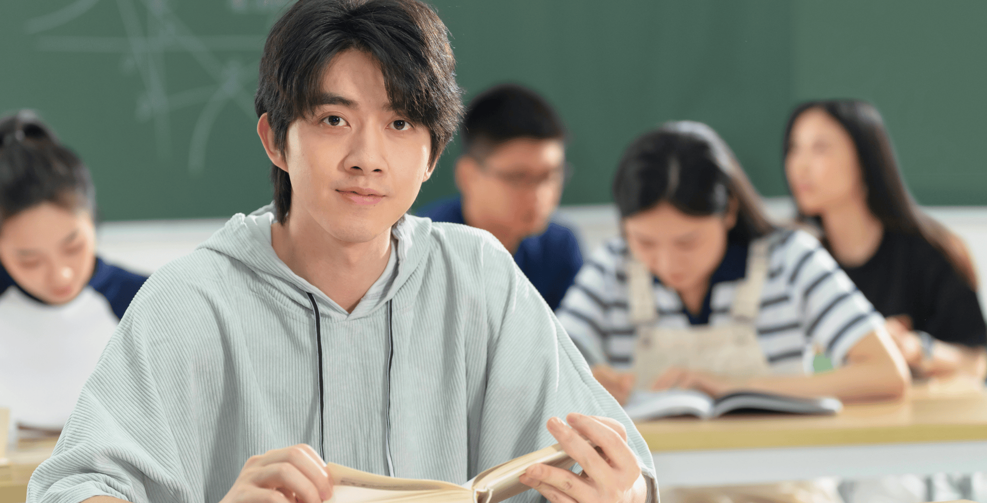 高雄楠梓LOUIE WAX除毛-專業男性熱蠟除毛服務｜LOUIEWAX高雄楠梓店鄰近楠梓加工區與高雄大學，交通十分方便