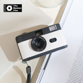 【The Boston Film 波士頓相機】F99 潮玩復古底片相機 - 經典白