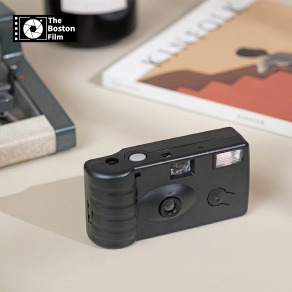 【The Boston Film 波士頓】Fun Camera 輕拍潮影 一次性帶閃光底片相機即可拍 - 曜石黑