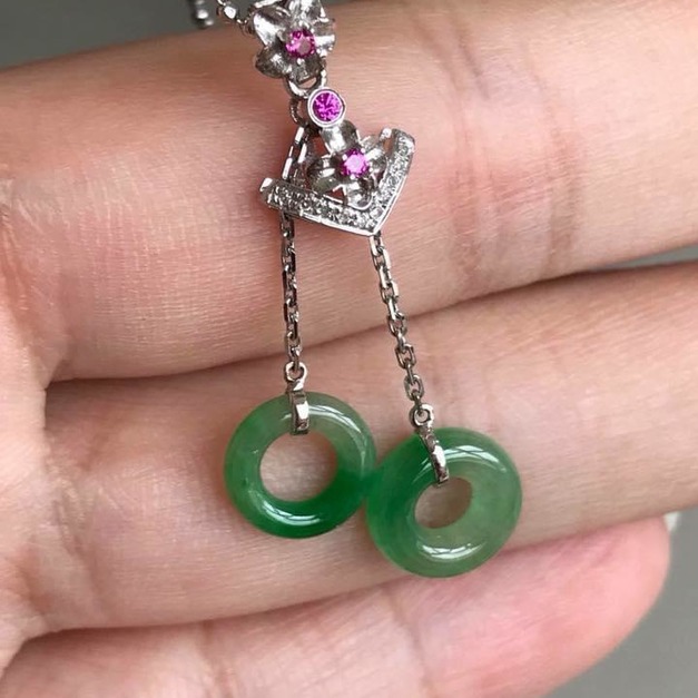 成雙成對緬甸玉平安吊墜