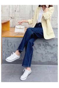 經典丹寧水洗直筒牛仔褲（只剩29現貨）