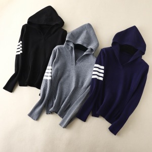 學院風顯瘦連帽T3色 (只剩黑色現貨)