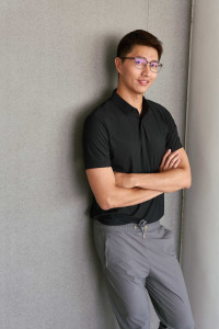 男商務免燙彈力POLO衫  4色 (黑L.XL.2XL.3XL-深灰L.XL.2XL.4XL-灰藍Ｍ.L-鈦灰XL現貨)