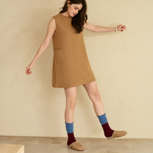 短版圓氏簡約洋裝 3色（現貨）
