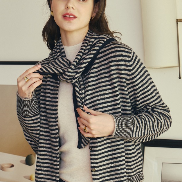 鬆感曼陀羅絨外套配小披肩  2色（只剩深藍現貨）