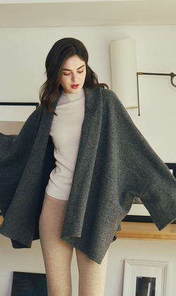 小駝絨重磅披肩 2色（現貨）