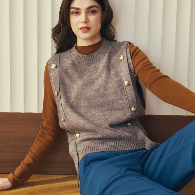 綿羊絨銀釦多色背心 5色（只剩灰/紅現貨）