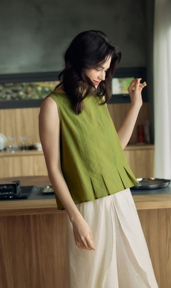 娜妲棉麻設計上衣（現貨）