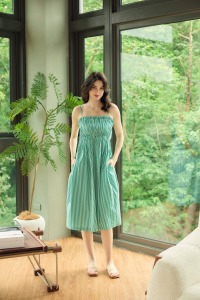 綠泱平口純棉洋裝（現貨）