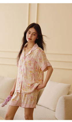 薔薇花園貢緞睡衣  （現貨）