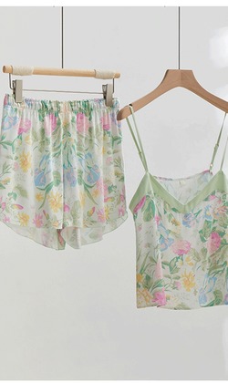 夏綠蒂貢緞細肩睡衣 （現貨）