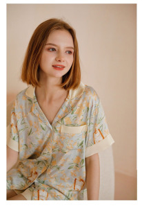 檸檬玉蘭貢緞睡衣（現貨）